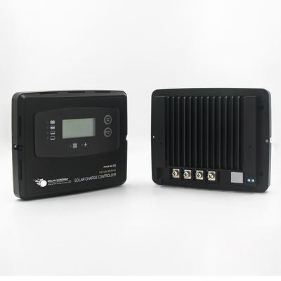 Καλή τιμή 30 Amp ψηφιακός ρυθμιστής ηλιακής φόρτισης PWM για Lifepo4 μπαταρίες με BMS Wake Up σε απευθείας σύνδεση