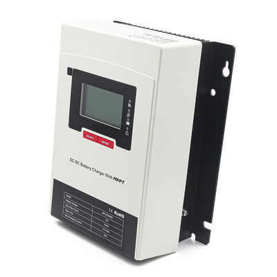 Καλή τιμή 12Vdc DC DC φορτιστή μπαταρίας αυτοκινήτου 30A με MPPT ηλιακό ελεγκτή IP32 βαθμός προστασίας σε απευθείας σύνδεση